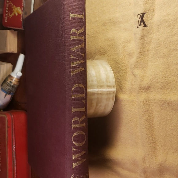 The American Heritage History of World War 1 - Picture 4 of 8